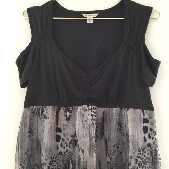 Boston Proper Dark Grey Open Shoulder Top - Picture 3 of 15